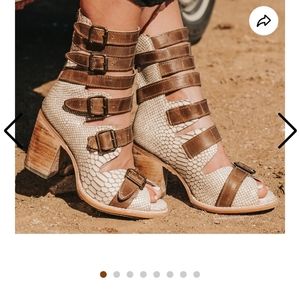 Bond Free Bird Sandals - Croc